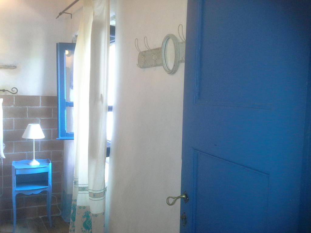 B&B Corte San Lussorio Ольена Экстерьер фото