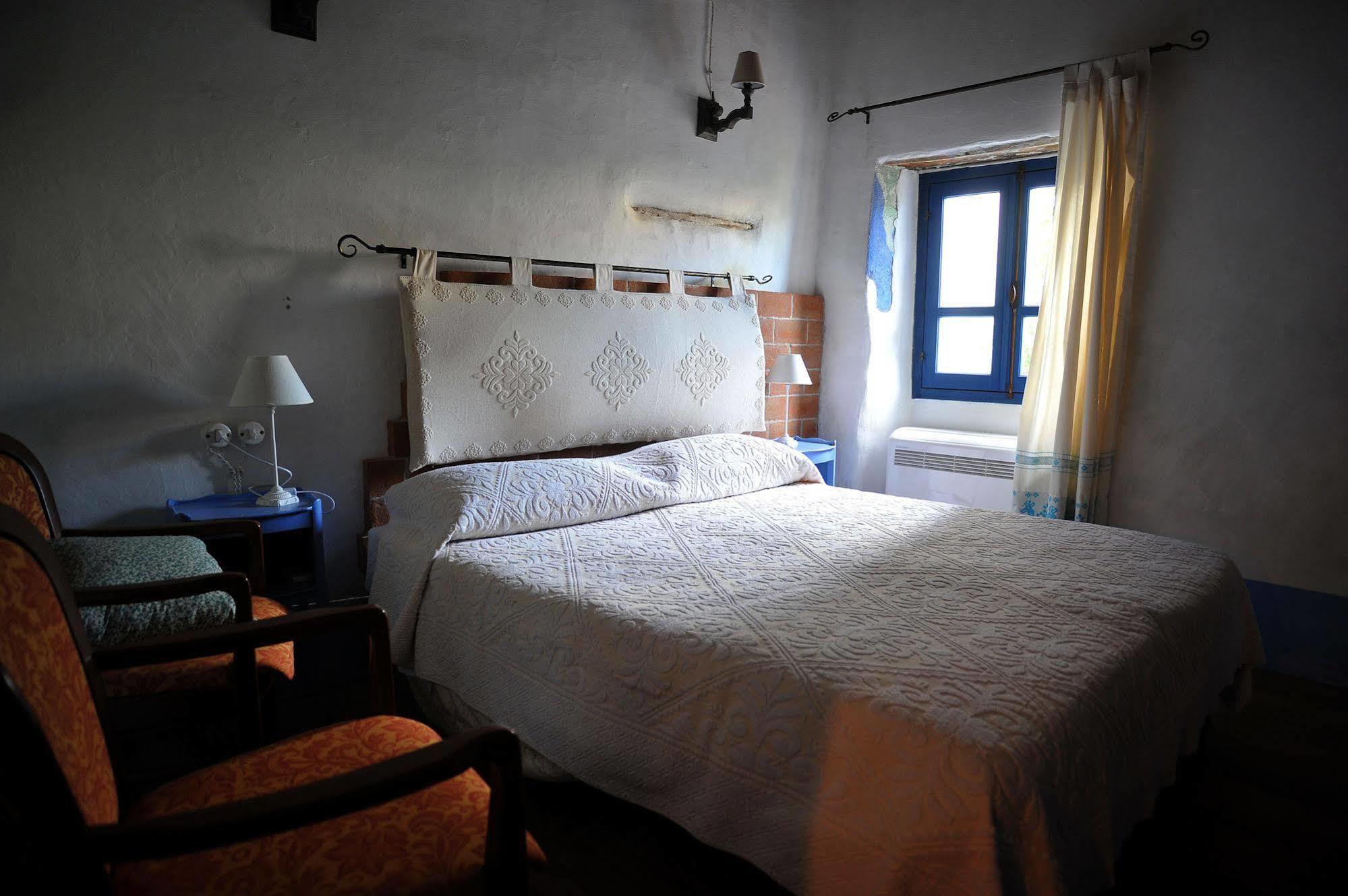 B&B Corte San Lussorio Ольена Экстерьер фото