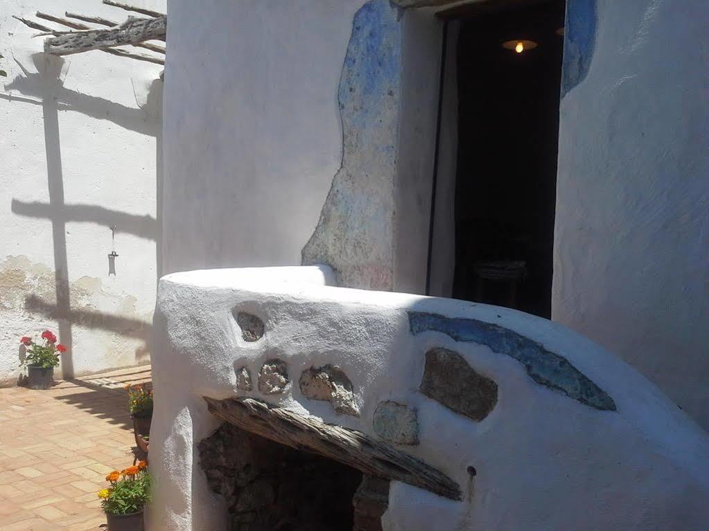 B&B Corte San Lussorio Ольена Экстерьер фото
