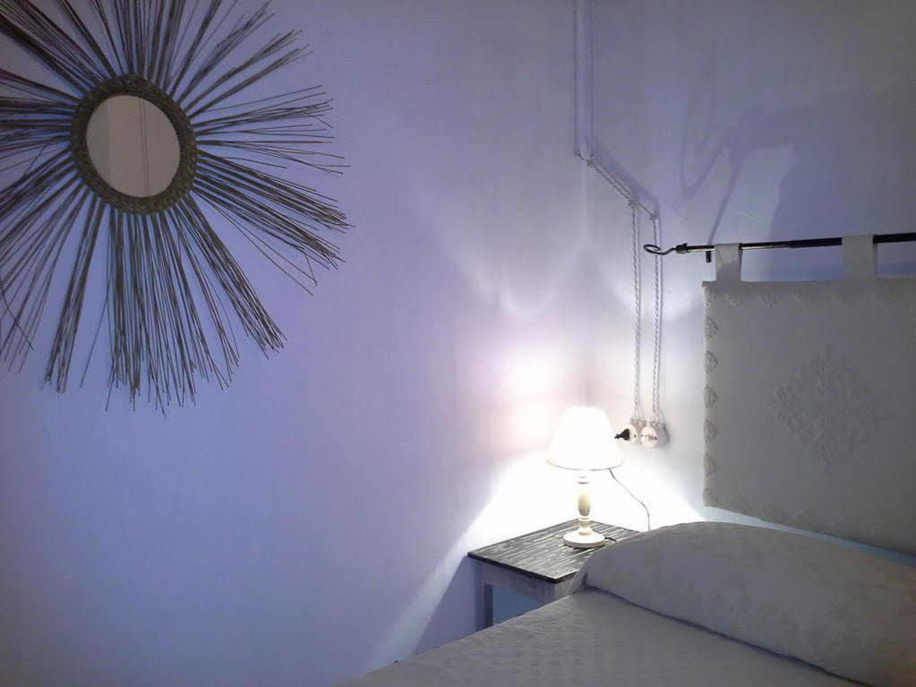 B&B Corte San Lussorio Ольена Экстерьер фото